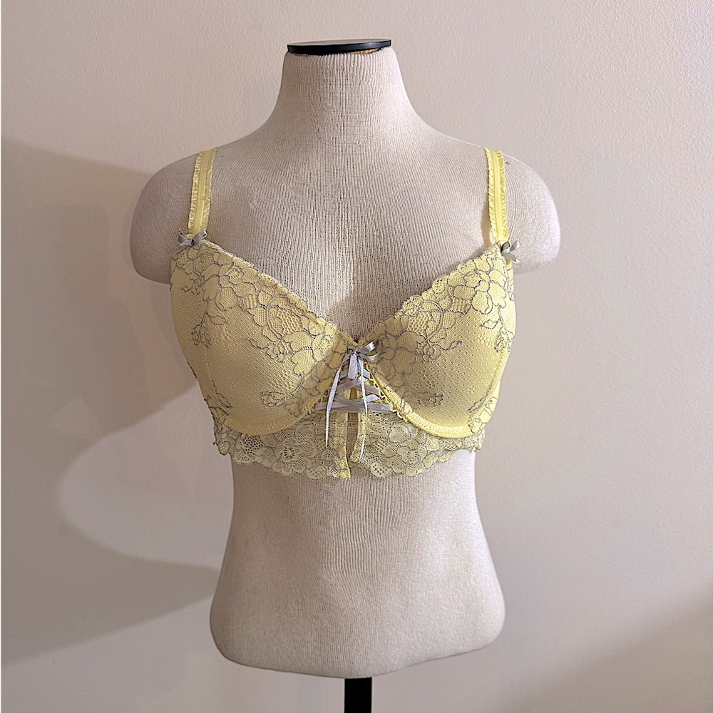 Ambrielle Yellow Grey Floral Lace Up Laces Bra Bralette 38D NWOT